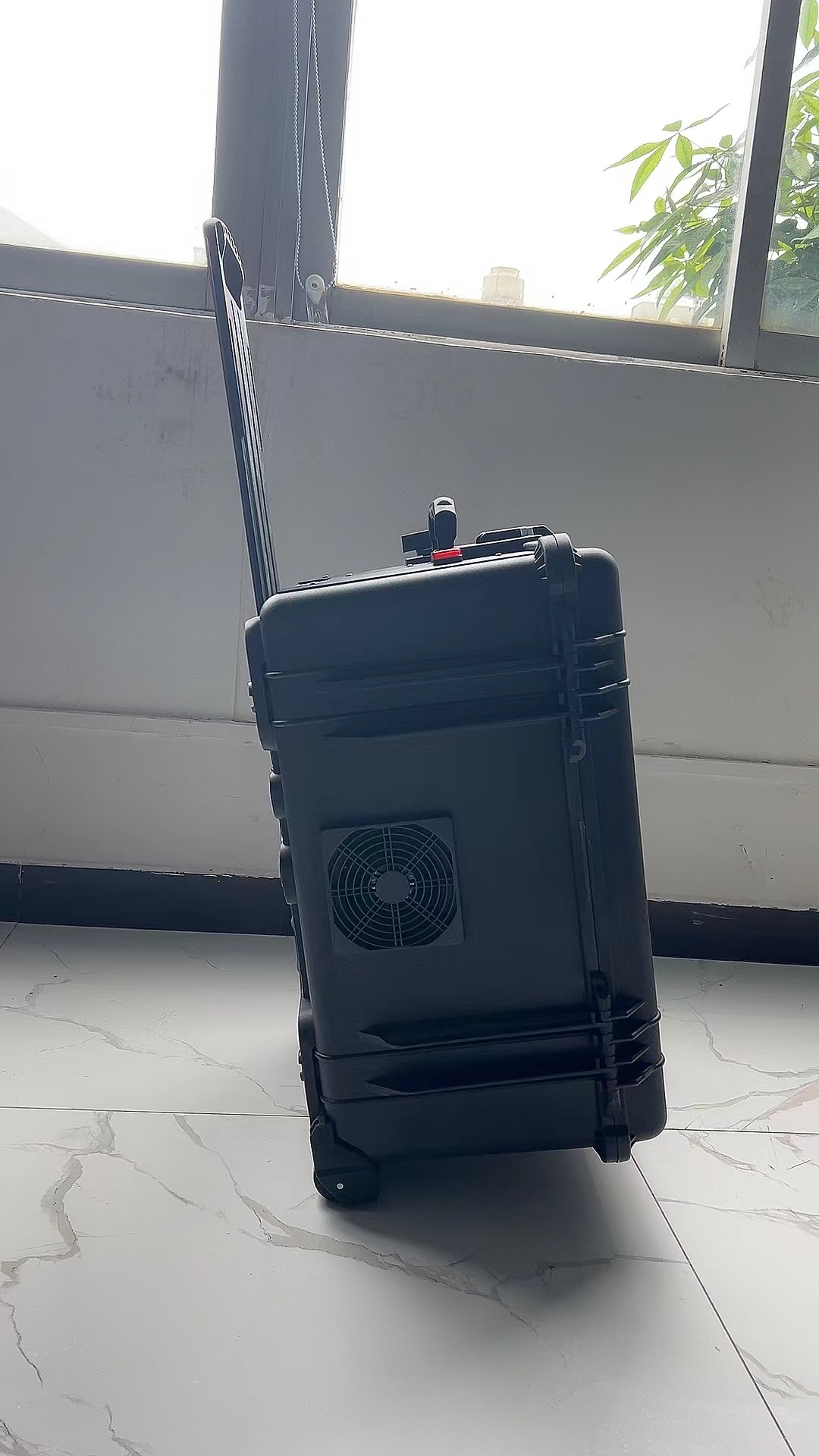 左云手拉箱型移动通信干扰器